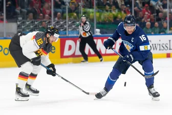 NHL-Profis als Hoffnungsträger: DEB benötigt seine Stars - Deutschland mit Abwehrspieler Eric Mik kämpft gegen Lettland um den Viertelfinal-Einzug.