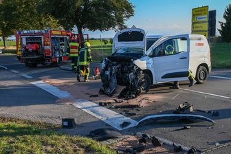 Nicht weit von Karls Erlebnisdorf: Unfall in Großweitzschen - Unfall auf der S 24 in Großweitzschen am Dienstagnachmittag.