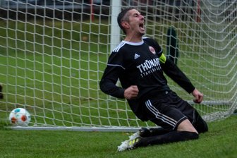 Nicht zu stoppen: Langenauer Fußballer mischen Liga weiter auf - Die Fortuna-Kicker haben derzeit jede Menge Gründe zum Jubeln, allen voran Torgarant Patrick Thiele.