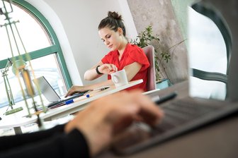 Nichts mehr zu tun: Kann die Chefin mich heim schicken? - Ach toll, schon fertig. Leider noch 4 Stunden bis Feierabend. Und jetzt?
