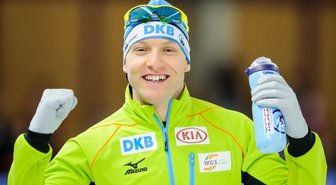 Nico Ihle überstrahlt alle - So freuen sich Sieger: Nico Ihle jubelt nach seinem insgesamt dritten Weltcuperfolg.