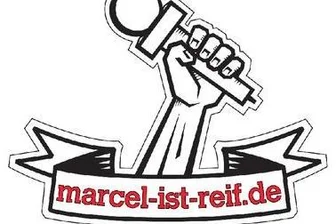 Nie mehr Phrasen auf dem Rasen - Macht des Mikros: Im Netz kann jeder Sportreporter sein.