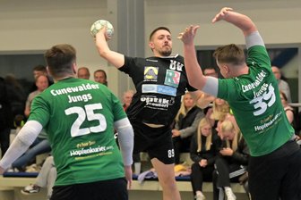 Niederlage im Oberliga-Nachholer: Zwönitzer Handballer verlieren zuhause gegen Cunewalde - Nico Köhler war mit sieben Treffern der beste Zwönitzer Torschütze gegen Cunewalde.