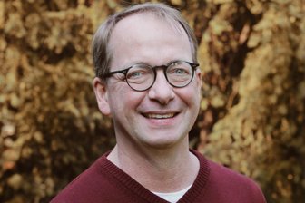 Niederstriegis: Vortrag und Jazzkonzert zum Kirchenjubiläum - Heiko Jadatz ist Pfarrer in Niederstriegis.