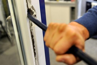 Niederwürschnitz: Einbrecher suchen zwei Einfamilienhäuser heim - 