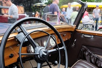 Niederwürschnitzer Oldtimerfreunde laden wieder ein - und unterbreiten Angebot - Zum Oldtimertreffen im Oktober (hier eine Aufnahme von 2019) sind wieder nur Fahrzeuge bis Baujahr 1969 zugelassen. 