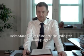 „Niemand muss Angst um Arbeitsplatz haben“: Kretschmer verteidigt Plan zu Personalabbau und Umstrukturierung in Sachsen - Videobotschaft des Ministerpräsidenten an Sachsens Bedienstete.