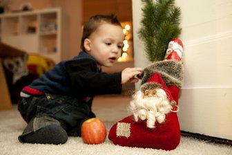 Nikolaus-Aktion in Lugau: Stiefel basteln und befüllen lassen - Am Samstag wird wieder mancher befüllte Stiefel für strahlende Augen sorgen.