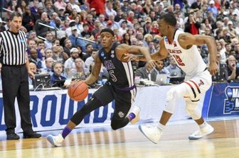 Niners Chemnitz trennen sich von Shannon Bogues - Shannon Bogues (dunkles Trikot)