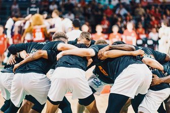 Niners Chemnitz zum dritten Mal gegen den FC Bayern: Sensation oder Saisonende - Schwören sich die Niners am Freitag letztmals auf ein Spiel in dieser Saison ein? Ein Sieg gegen den FC Bayern muss her, damit es am Sonntag in einem weiteren Heimspiel in den Playoffs weitergeht.