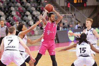 Niners gehen bei den Telekom Baskets Bonn unter -