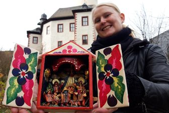Noch bis Sonntag: „Weihnachtskrippen aus aller Welt“ auf Burg Posterstein -