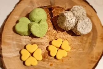 Noch kein Ostergeschenk gefunden? Ein Verein aus Oederan hat „wilde“ Ideen - Kleine Mitbringsel aus Naturmaterialien werden im Workshop des Vereins „Wildes Oederan“ hergestellt.