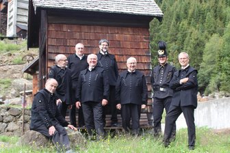 „Noch nie so hoch gesungen“: Freiberger Bergsänger waren zu Gast in Südtirol - Die Freiberger Bergsänger waren zu Gast beim Bergmannsfest in Südtirol.