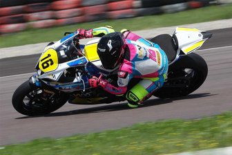 Noch zwei Wochen bis zum Start der Motorrad-WM für Frauen: Schwarzbacherin reiht sich bei Tests im Vorderfeld ein - Lucy Michel hat in Cremona ordentliche Testfahrten hingelegt, war Sechste unter 23 Starterinnen.