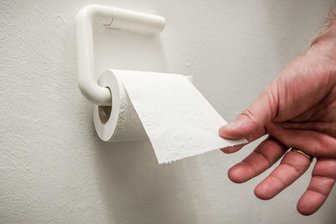 Noroviren breiten sich im Vogtland aus: Vier Pflegeheime und zwei Kitas betroffen - Magen-Darm-Erkrankungen breiten sich aktuell im Vogtland aus.