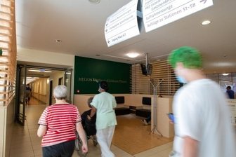 Notdienste in Kinderarztpraxen fallen ab 1. Oktober weg - Die neue Portalpraxis ist über das Haus 4 des Plauener Helios-Klinikums erreichbar: Hier werden akut kranke Kinder sowie Erwachsene künftig versorgt. 