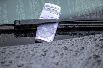 Notorischer Falschparker: Leipziger muss innerhalb von drei Jahren 24.450 Euro Strafe zahlen - 