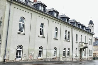 Novum im Vogtlandkreis: Warum  Bad Brambach einen Amtsverweser erhält - Das Gemeindeamt in Bad Brambach bekommt einen neuen Chef.