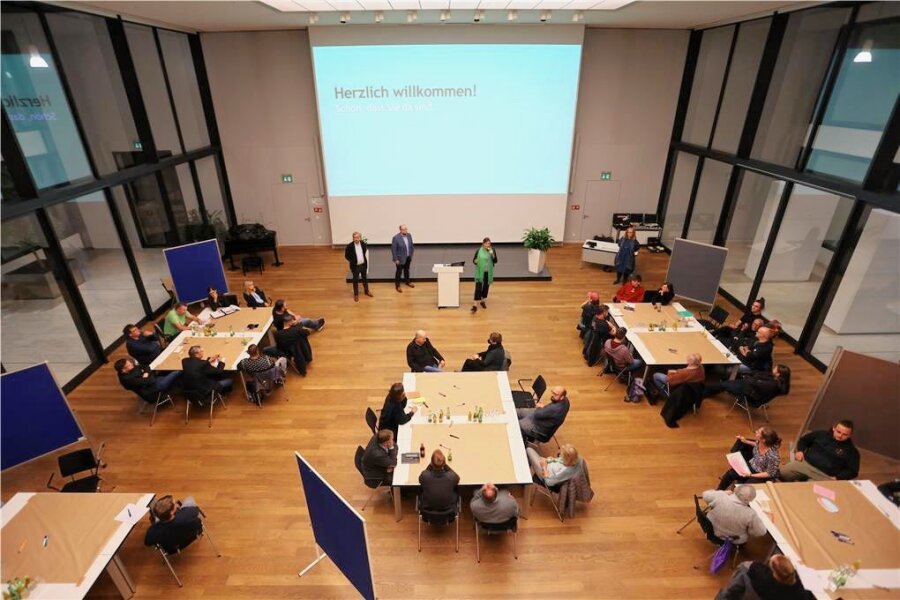 NSU-Dialogabende in Zwickau gibt es jetzt online zum Nachlesen - Die Dialogreihe ist von der Sächsischen Landeszentrale für politische Bildung dokumentiert worden.