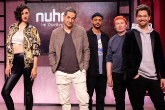 Sebastian Rüger (2.v.l.) parodierte am Freitagabend Dieter Nuhr auf dem Sendeplatz von Jan Böhmermanns "ZDF Magazin Royale". Auch weitere bekannte Comedians wurden hier durch den Kakao gezogen.