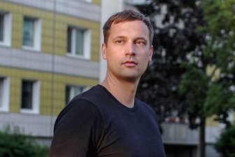 "Nullerjahre"-Autor in Freiberg: Bestseller und Rapper Hendrik Bolz diskutiert - Hendrik Bolz.