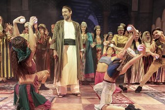 Nur an drei Abenden: Das große Musical-Epos „Der Medicus“ kommt auf die Freilichtbühne Zwickau - Friedrich Rau, der 2023 schon den Artus gespielt hat, in der Rolle von Rob Cole.