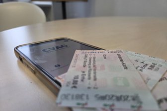 Nur einen Kinderfahrschein gekauft: Chemnitzerin landet vor Gericht - Falsches CVAG-Ticket gekauft: Eine Seniorin wählte aus Versehen einen Kinderfahrschein.