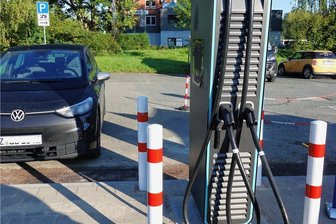 Nutzer von Schnellladesäulen brauchen in Zwickau viel Geduld - Ganz schön schwer sind die Stecker mit Gleichstromkontakten, wie sie nun an der Schnellladesäule am Zwickauer Ubineum zu finden sind.