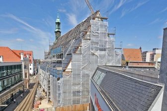 OB Findeiß: Gewandhaus wird doch nicht mit Oper "Lohengrin" eröffnet - Oberbürgermeisterin Pia Findeiß (SPD) hat Plänen des Theaters Plauen-Zwickau widersprochen, die Eröffnung des Zwickauer Gewandhauses mit Richard Wagners Oper "Lohengrin" zu eröffnen.