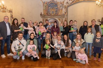 Oberbürgermeister begrüßt Neugeborene in Annaberg-Buchholz - Herzlich willkommen: In Annaberg-Buchholz wurden am Montag wieder Neugeborene begrüßt.