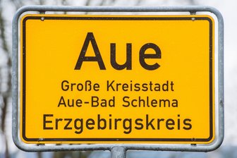 Oberbürgermeister-Wahl im Erzgebirge: Jetzt gibt es vier Kandidaten - In Aue-Bad Schlema wird ein neuer Oberbürgermeister gesucht.