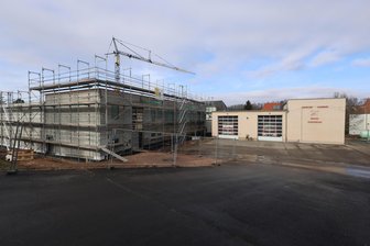 Oberhohndorf: Jugendfeuerwehr soll in Altbau des Gerätehauses einziehen - Im Neubau des Gerätehauses in Oberhohndorf soll eine Fahrzeughalle Platz finden.