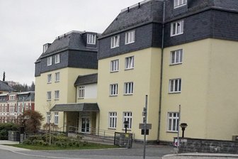 Oberland: Weihnachtsmärkte und Musik am Nikolaustag - In der Alloheim Senioren-Residenz Haus am See Bad Elster findet am Mittwoch ein Nikolausmarkt statt.