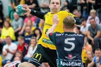 Oberlosa kassiert die erste Niederlage - Ivan Kuchariks acht Tore reichten nicht bei der 20:27-Niederlage des SV 04 Oberlosa bei der SG Pirna/Heidenau.
