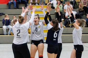 Oberlosaer Volleyballerinnen bei ihrer Sachsentour mit Sieg und Niederlage - Die Volleyballerinnen des SV 04 Oberlosa sind aktuell Spitzenreiter der Regionalliga.