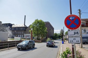 Oberlungwitz: Bundesstraße 173 wegen Leitungsarbeiten voll gesperrt - Im Bereich der Zufahrt zum Rogo-Tauscher-Areal wird die B 173 in Oberlungwitz voll gesperrt.