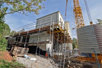 Oberlungwitz: Einsparungen beim Millionen-Projekt Schule - Der Anbau an die Humboldt-Grundschule in Oberlungwitz geht voran.