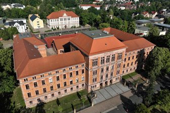 Oberschulen von Rochlitz bis Freiberg haben mehr Anmeldungen als im Vorjahr - Das Johann-Mathesius-Gymnasium in Rochlitz. Stand Anfang März hatten sich hier 99 Viertklässler angemeldet, die ab Sommer am Gymnasium die fünfte Klasse besuchen wollen.