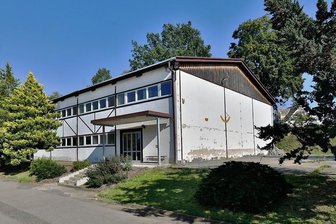 Oberwiera bereitet Kreditaufnahme vor - Die Turnhalle wird saniert. Foto: Markus Pfeifer/Archiv