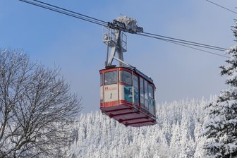 Oberwiesenthal: „Aus 9,4 machen wir 10,8 Millionen Euro“ - Oberwiesenthal legt die Millionen aus den Verkauf von Skigebiet und Schwebebahn an.