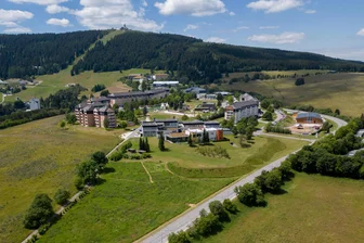 Oberwiesenthal: Neuer Abenteuerspielplatz im Elldus-Resort - Das Elldus-Resort in Oberwiesenthal stellt am 3. Oktober eine Neuerung vor.