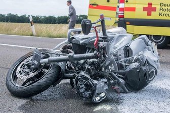 Oederan: 33-jähriger Biker bei Überholmanöver schwer verletzt -
