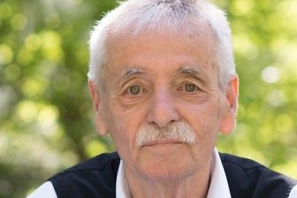 "Oederan berührt mich" - Der in Frohburg geborene Schriftsteller Guntram Vesper kommt am Dienstag nach Oederan, um aus seinem mehrfach ausgezeichneten autobiografischen Roman "Frohburg" zu lesen. Dieser handelt auch von seinen Großeltern, die aus der Stadt des Klein-Erzgebirges stammen.