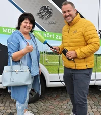 Oederaner Bürger sagen auf dem Markt ihre Meinung - Silvio Zschage sprach auch mit Unternehmerin Silke Richter.