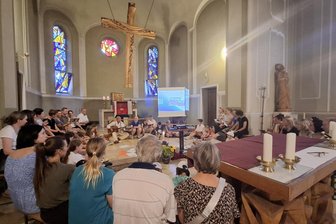 Ökumenische Kindertage in Werdau: 24 Kinder pilgern und basteln zum Thema „Herzenssache“ - In den Sommerferien schon Tradition: ökumenische Kindertage in Werdau.