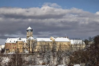 Oelsnitz: Mehr als 100 Bilder für Fotowettbewerb-Auftakt eingereicht - Die Aufnahme von Tim Lenhardt mit Schloss Voigtsberg war im Januar eines der Siegermotive im Fotowettbewerb.