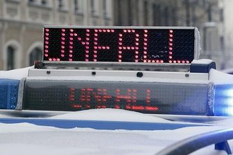 Oelsnitz: Vier Fahrzeuge bei Unfall beschädigt -
