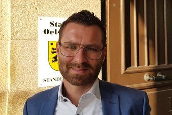 Oelsnitzer Großvermieter Oewog: Stadt räumt mit Gerüchten auf - Patrick Reich-Schellenberg wurde vom Stadtrat zum Interimsgeschäftsführer der Oewog gewählt. Er soll das Unternehmen wieder handlungsfähig machen.