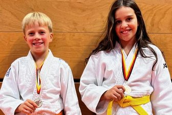 Oelsnitzer holen Bronze - Für Julius Heinze und Jenny Sachs vom JC Dynamo Oelsnitz lief es beim Turnier in Leipzig gut. Beide holten Bronze.